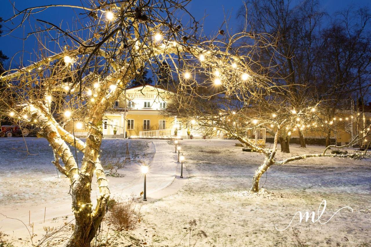 Отель Vaihmalan Hovi Лемпяяля Экстерьер фото